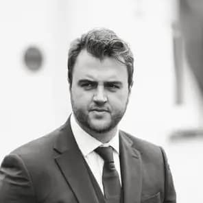 Dominic Mortimer Headshot